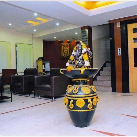 Hotel Padmini Residency Hyderabad Exterior photo
