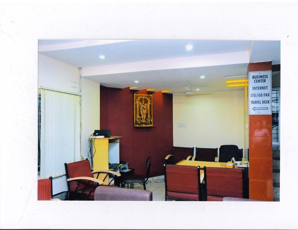 Hotel Padmini Residency Hyderabad Exterior photo