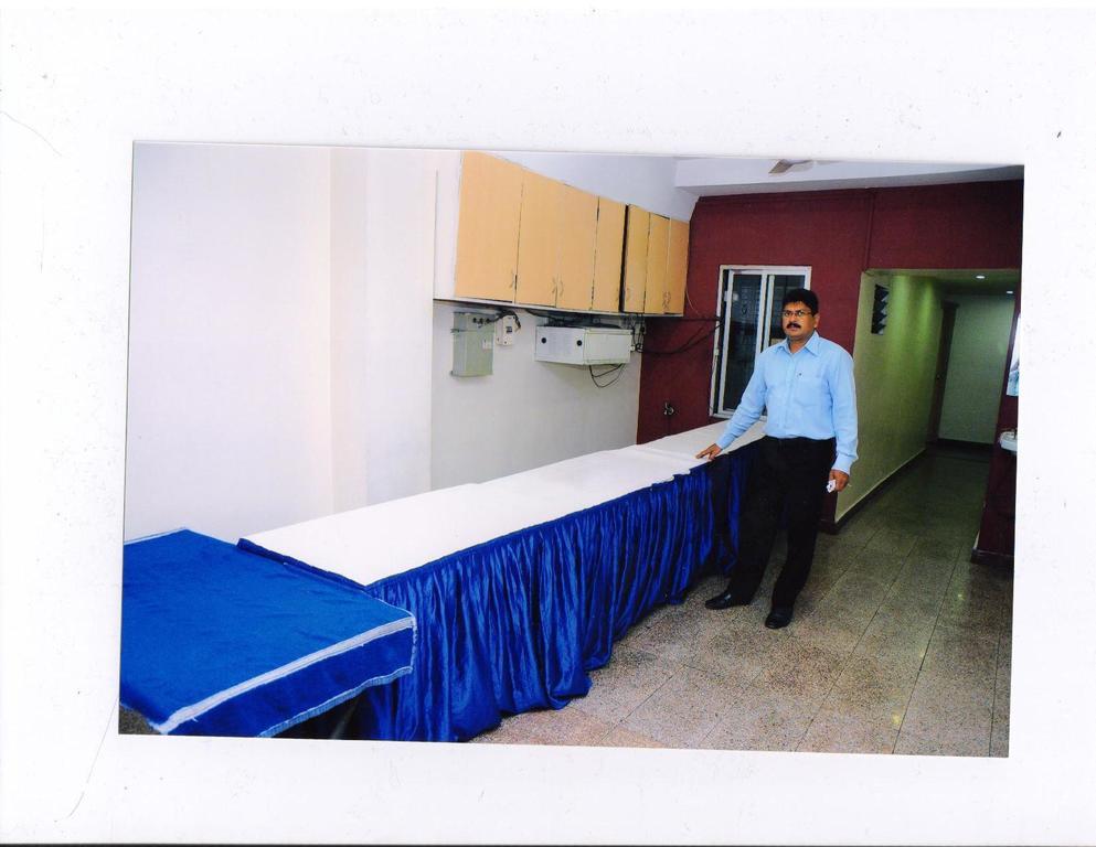 Hotel Padmini Residency Hyderabad Exterior photo