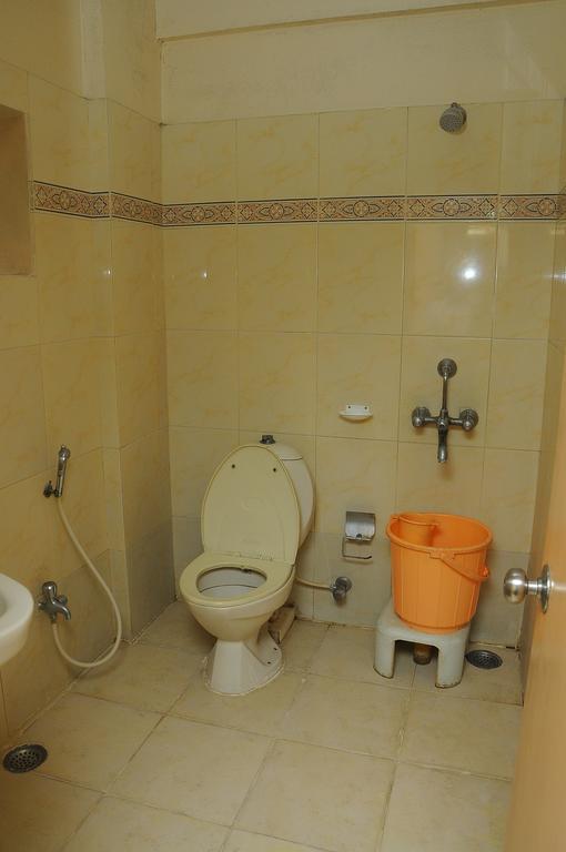 Hotel Padmini Residency Hyderabad Exterior photo